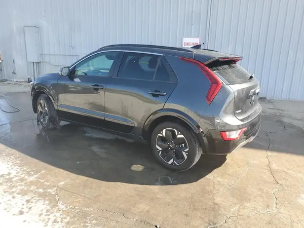 KNDCR3L14P5036165 2023 KIA NIRO - Image 2