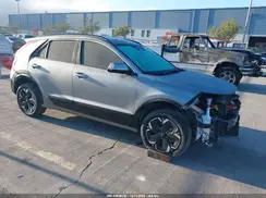 KNDCR3L14P5037770 2023 KIA NIRO