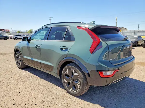 KNDCR3L14P5045559 2023 KIA NIRO - Image 2