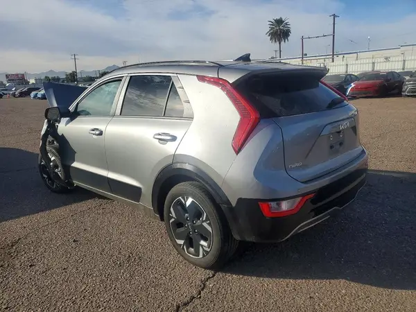 KNDCR3L14P5045853 2023 KIA NIRO - Image 2