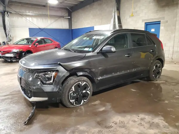 KNDCR3L14P5048414 2023 KIA NIRO - Image 1