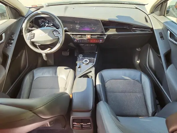 KNDCR3L14P5053659 2023 KIA NIRO - Image 8
