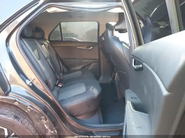 KNDCR3L14P5066590 2023 KIA NIRO - Image 8