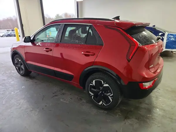 KNDCR3L14P5072700 2023 KIA NIRO - Image 2
