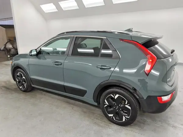 KNDCR3L14R5087684 2024 KIA NIRO - Image 2