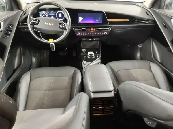 KNDCR3L14R5087684 2024 KIA NIRO - Image 8