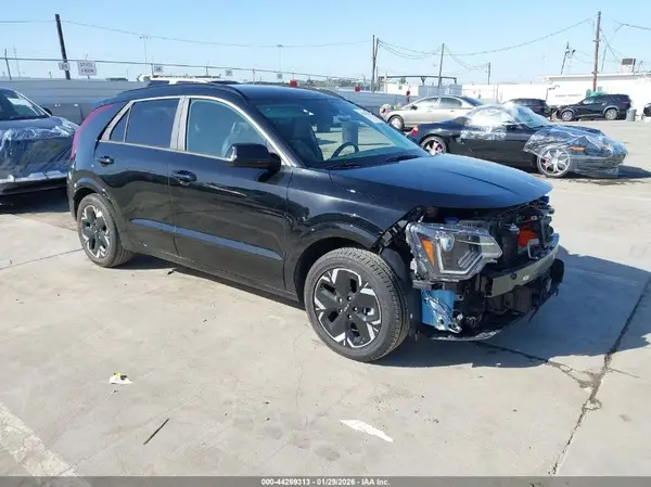 KNDCR3L14R5102314 2024 KIA NIRO - Image 1