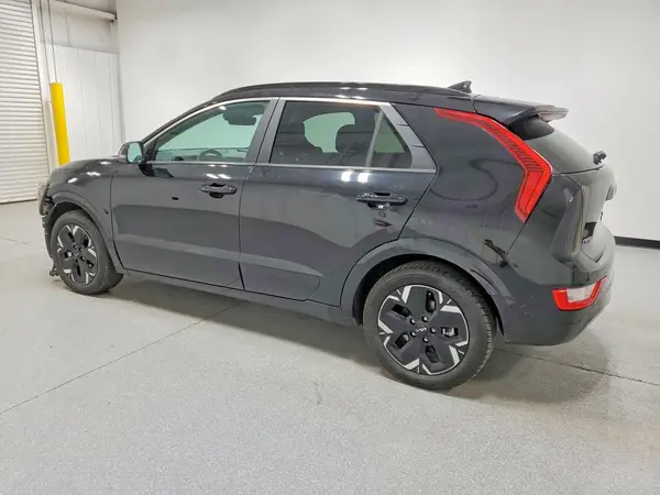 KNDCR3L14R5102801 2024 KIA NIRO - Image 2