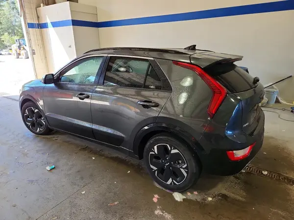 KNDCR3L14R5107514 2024 KIA NIRO - Image 2