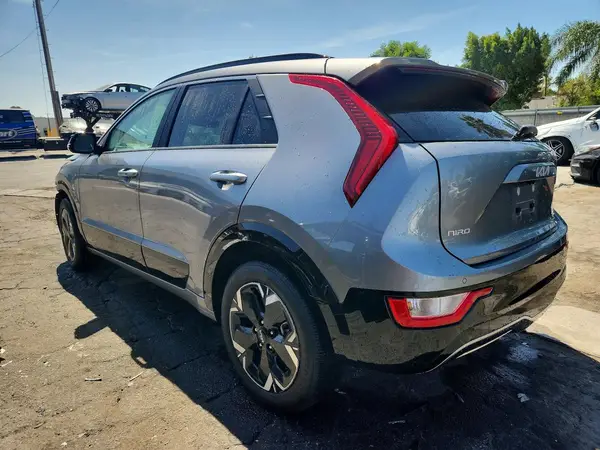 KNDCR3L14R5108033 2024 KIA NIRO - Image 2