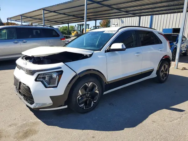 KNDCR3L14R5111613 2024 KIA NIRO - Image 1