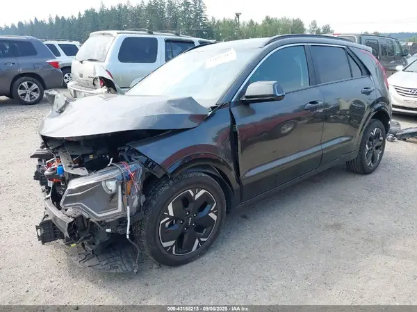 KNDCR3L14R5114494 2024 KIA NIRO - Image 2