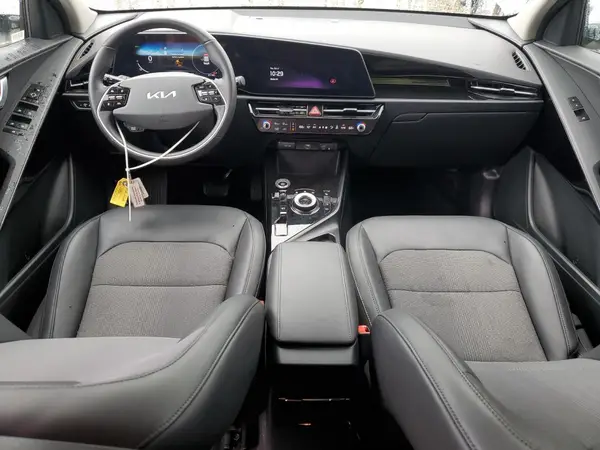 KNDCR3L14R5121445 2024 KIA NIRO - Image 8