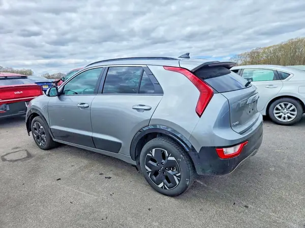 KNDCR3L14R5121803 2024 KIA NIRO - Image 2