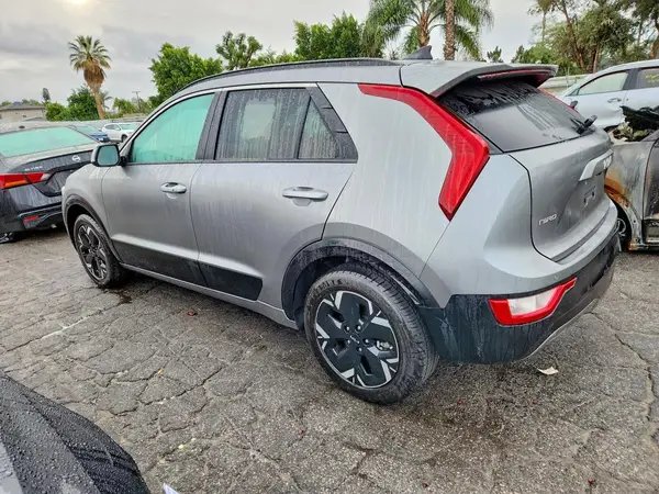 KNDCR3L14R5122370 2024 KIA NIRO - Image 2
