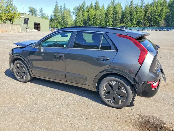 KNDCR3L14R5122403 2024 KIA NIRO - Image 2