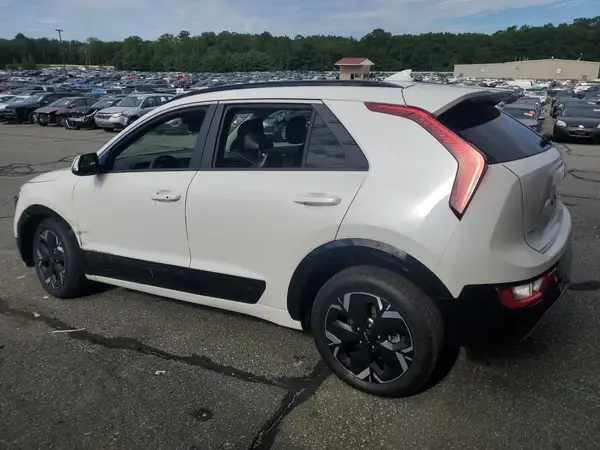 KNDCR3L14R5122451 2024 KIA NIRO - Image 2