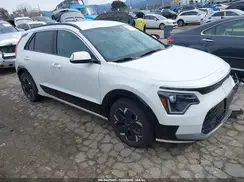 KNDCR3L14S5141961 2025 KIA NIRO
