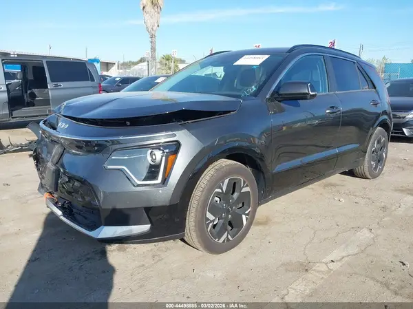 KNDCR3L14S5143211 2025 KIA NIRO - Image 2