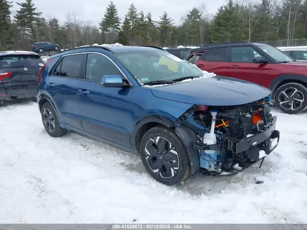 KNDCR3L15P5014997 2023 KIA NIRO - Image 1