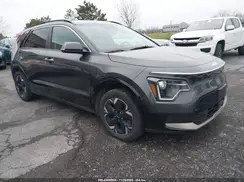 KNDCR3L15P5015051 2023 KIA NIRO