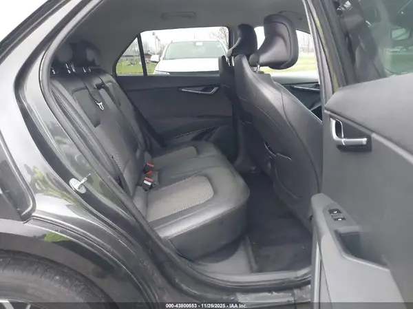 KNDCR3L15P5015051 2023 KIA NIRO - Image 8