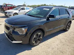 KNDCR3L15P5017253 2023 KIA NIRO