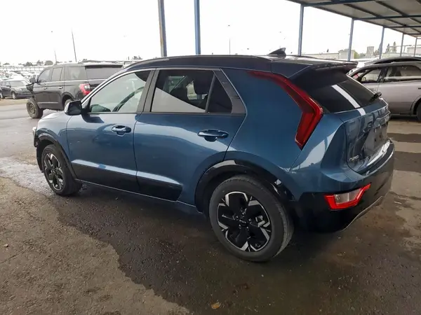 KNDCR3L15P5021366 2023 KIA NIRO - Image 2