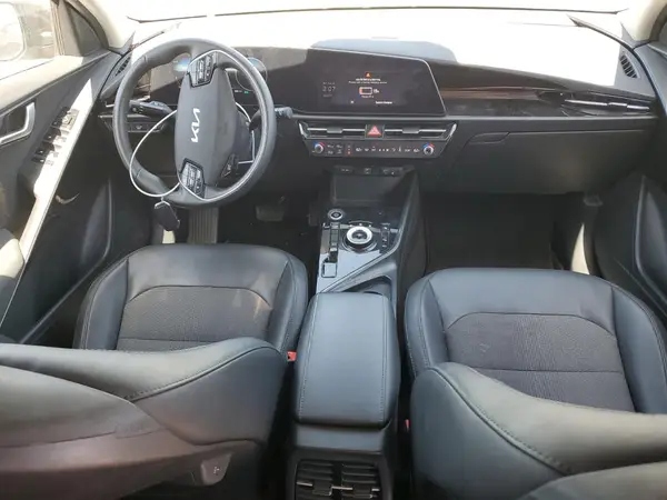 KNDCR3L15P5021867 2023 KIA NIRO - Image 8