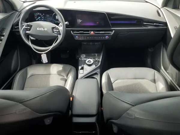 KNDCR3L15P5021870 2023 KIA NIRO - Image 8