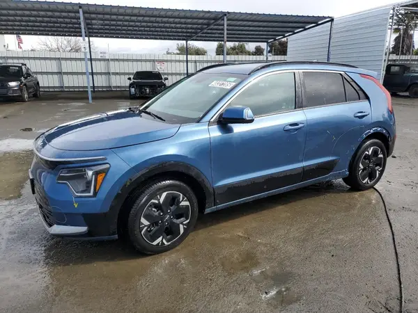 KNDCR3L15P5027118 2023 KIA NIRO - Image 1