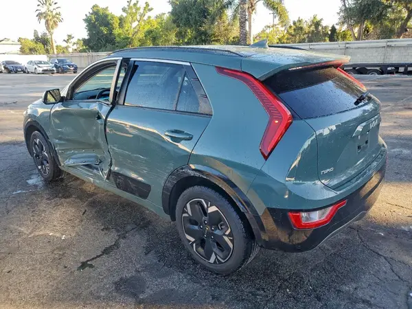 KNDCR3L15P5027975 2023 KIA NIRO - Image 2