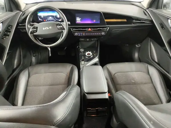 KNDCR3L15P5028222 2023 KIA NIRO - Image 8