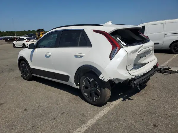 KNDCR3L15P5030536 2023 KIA NIRO - Image 2