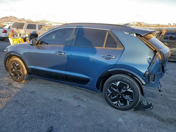 KNDCR3L15P5030567 2023 KIA NIRO - Image 2