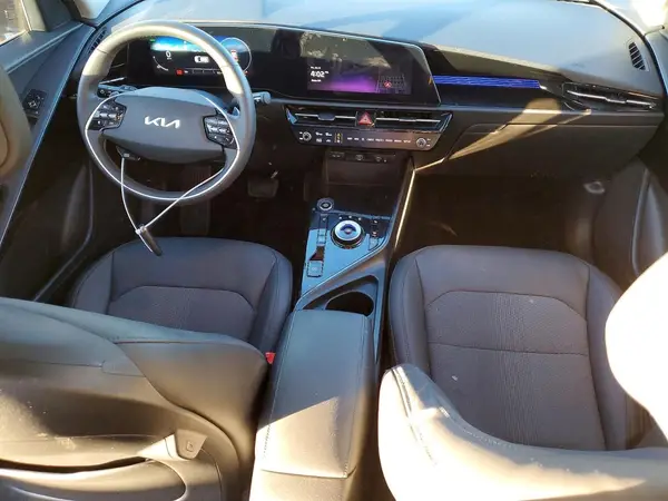 KNDCR3L15P5030567 2023 KIA NIRO - Image 8