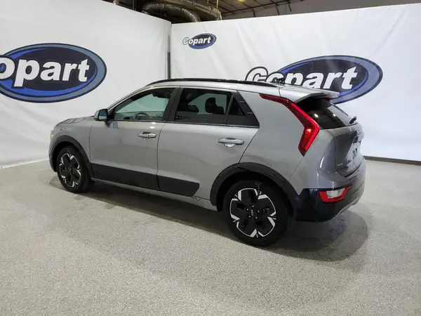 KNDCR3L15P5034070 2023 KIA NIRO - Image 2