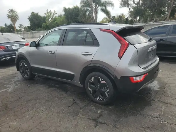 KNDCR3L15P5034084 2023 KIA NIRO - Image 2