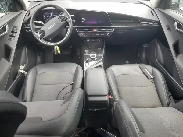 KNDCR3L15P5034084 2023 KIA NIRO - Image 8