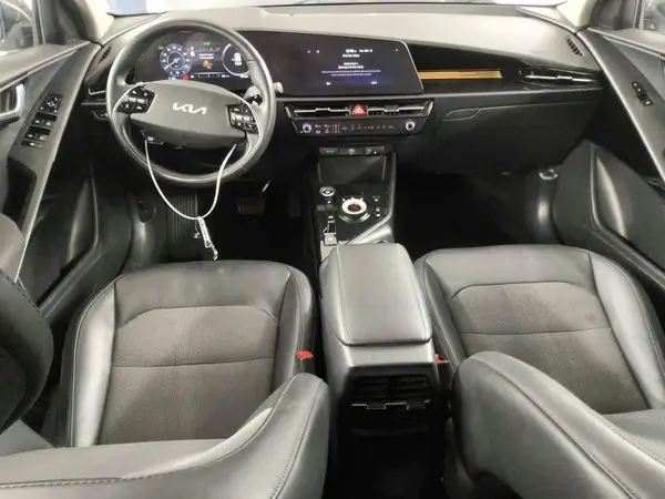 KNDCR3L15P5036160 2023 KIA NIRO - Image 8