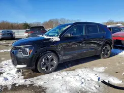 KNDCR3L15P5051273 2023 KIA NIRO