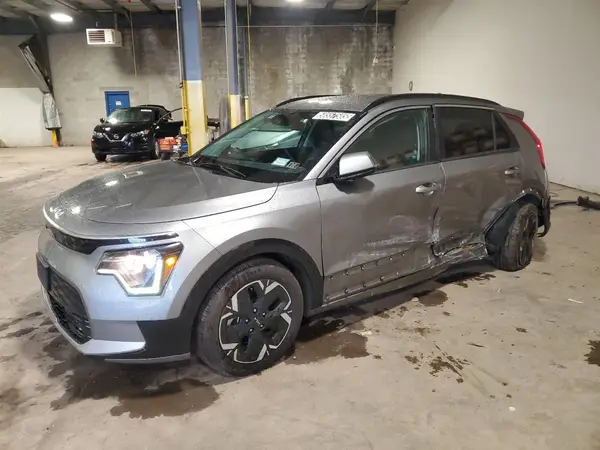 KNDCR3L15P5053962 2023 KIA NIRO - Image 1