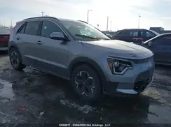 KNDCR3L15P5055307 2023 KIA NIRO