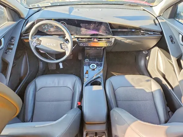 KNDCR3L15P5055694 2023 KIA NIRO - Image 8