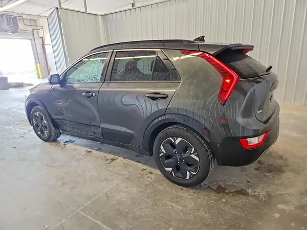 KNDCR3L15P5071085 2023 KIA NIRO - Image 2
