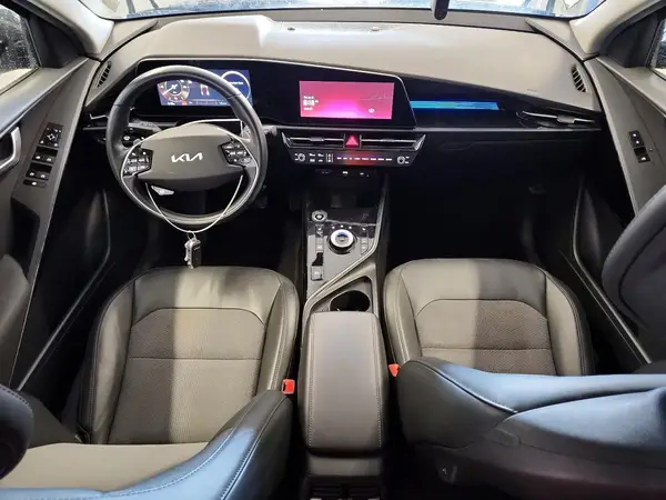 KNDCR3L15P5071085 2023 KIA NIRO - Image 8