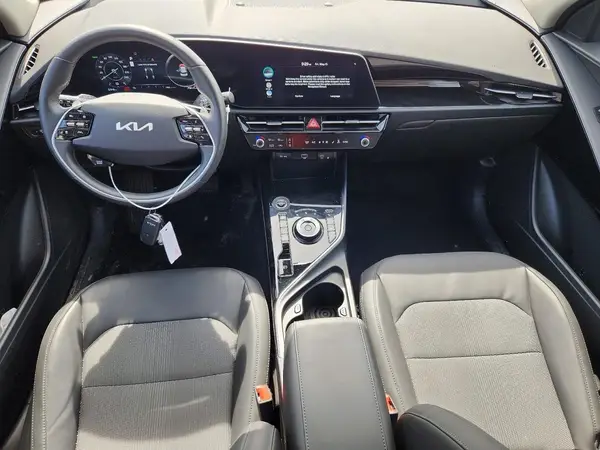 KNDCR3L15R5079285 2024 KIA NIRO - Image 8