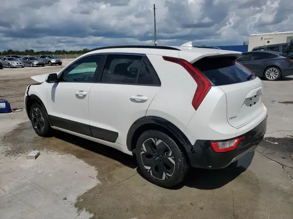 KNDCR3L15R5091047 2024 KIA NIRO - Image 2