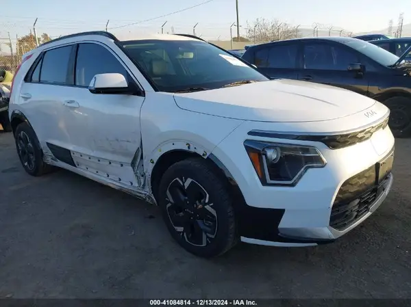 KNDCR3L15R5096085 2024 KIA NIRO - Image 1