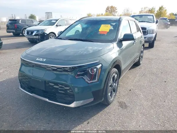 KNDCR3L15R5107814 2024 KIA NIRO - Image 2